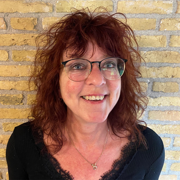 Froukje Veenstra